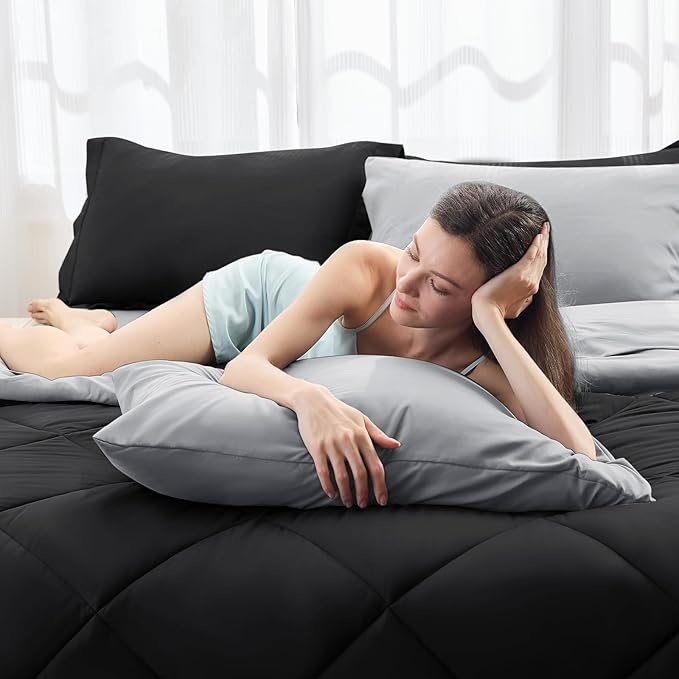 HEVUMYI Cali-King Comforter Set - Image 2