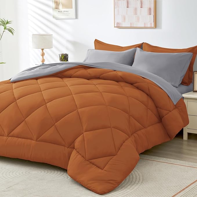 HEVUMYI Cali-King Comforter Set by HEVUMYI