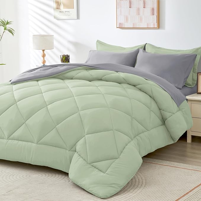 HEVUMYI Twin Comforter Set by HEVUMYI