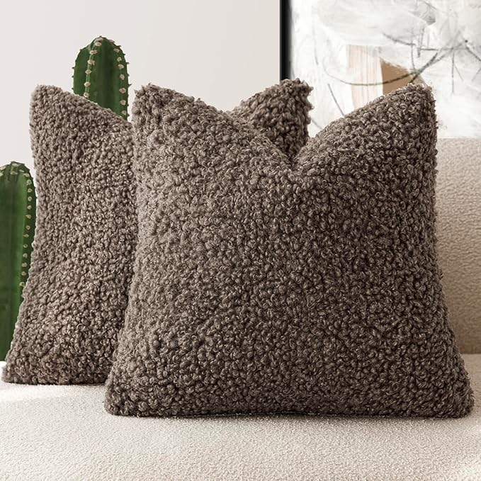 Foindtower 2 Pieces 22x22 Inch Chocolate, Faux Fur Throw Pillow Cover Accent by Foindtower