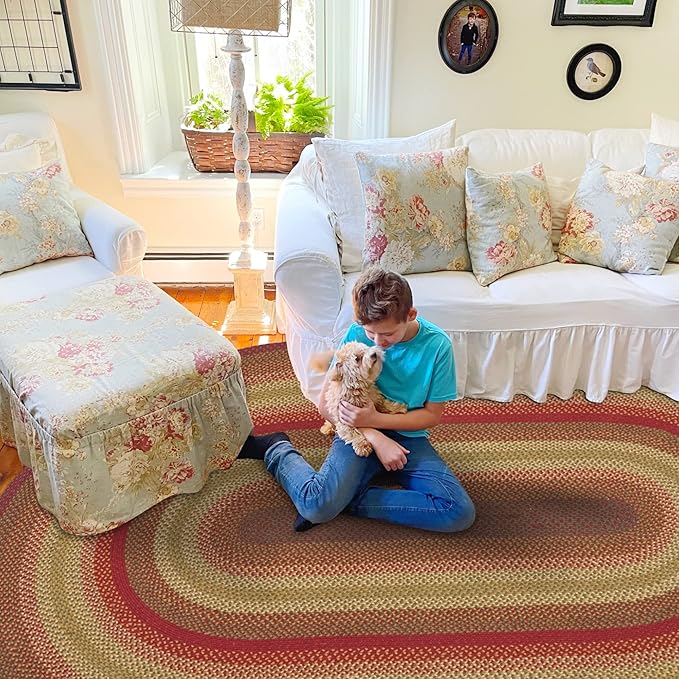 Homespice Cider Barn Cranberry Red Oval Braided Rug, 6x9' by Homespice