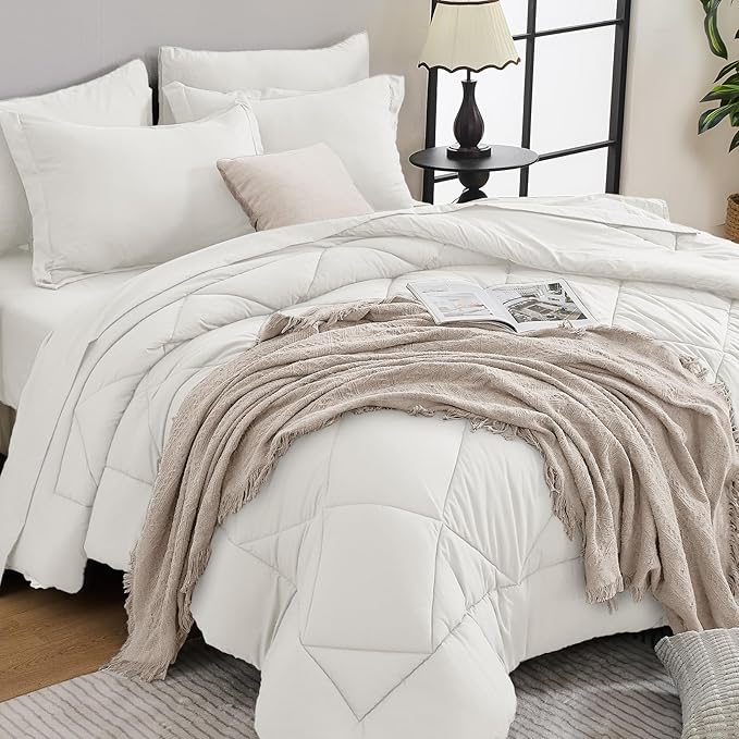 HEVUMYI Ivory Queen Comforter Set by HEVUMYI