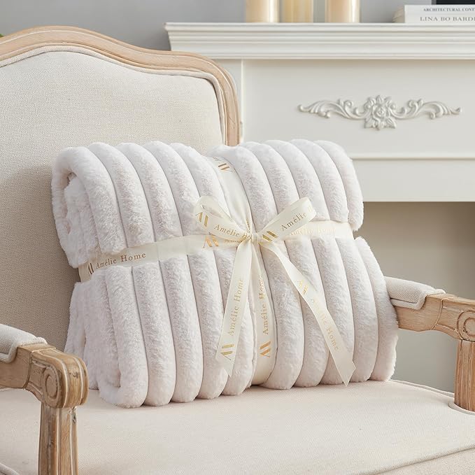 Amélie Home Faux Fur Throw Blanket - Image 6