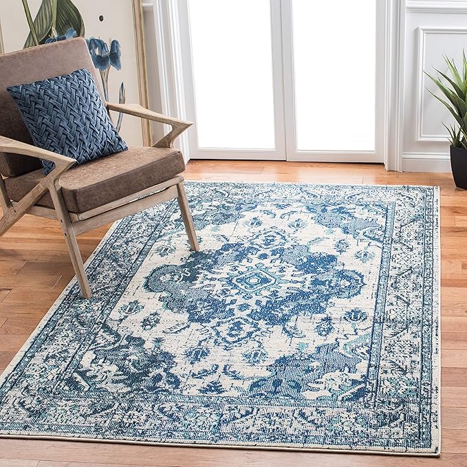 SAFAVIEH Monaco Collection Accent Rug by SAFAVIEH
